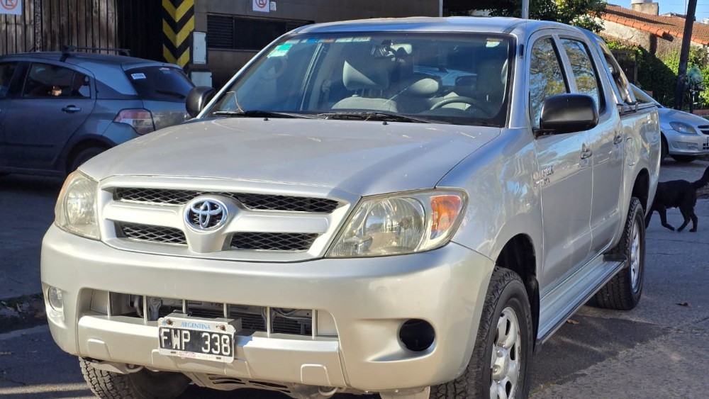Toyota HILUX 2.5 DC 4X2 — foto 10